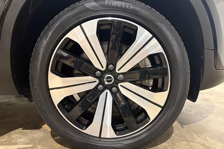 Sort Volvo XC40 fra 2023