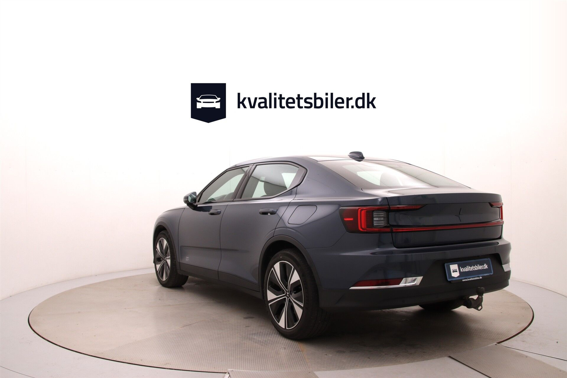 Blå Polestar 2 fra 2022