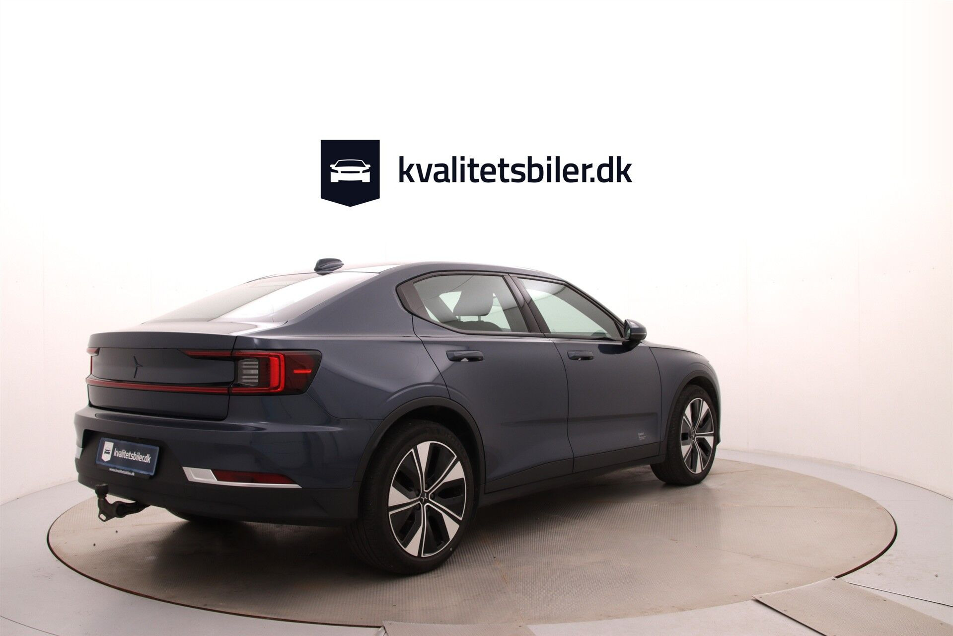 Blå Polestar 2 fra 2022