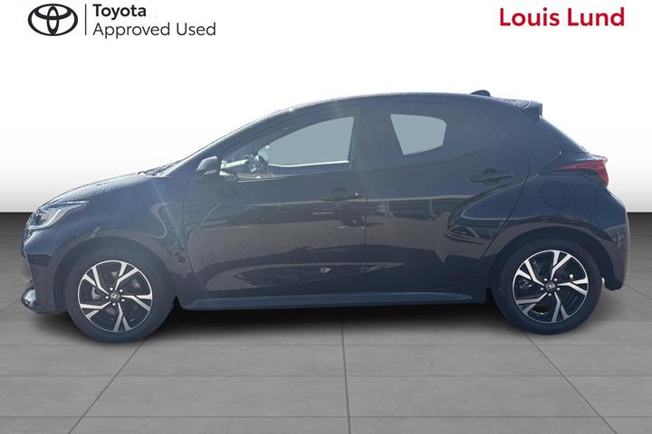 Sort Toyota Yaris fra 2025