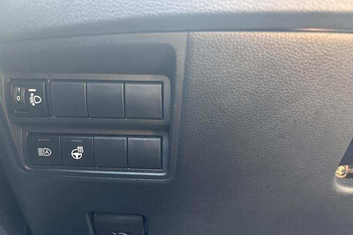 Sort Toyota Yaris fra 2025