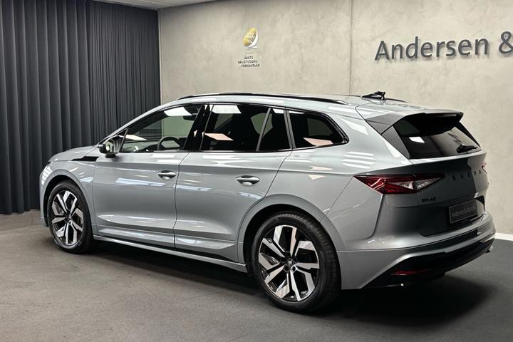 Grå Skoda Enyaq fra 2026