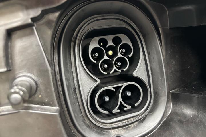 Grå Skoda Enyaq fra 2026