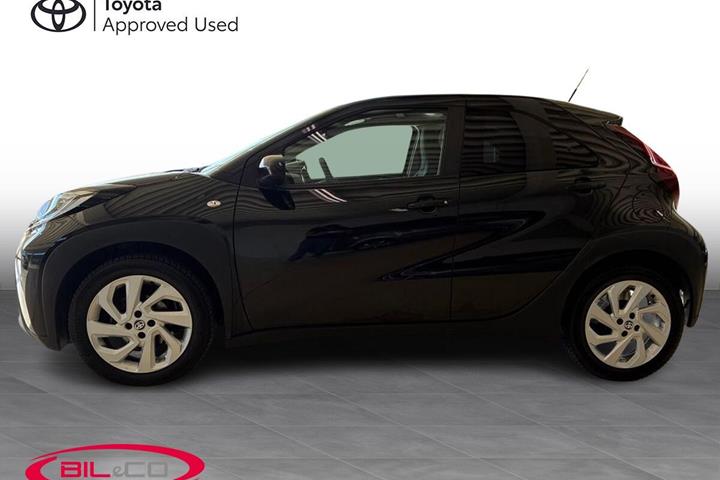 Sort Toyota Aygo X fra 2023