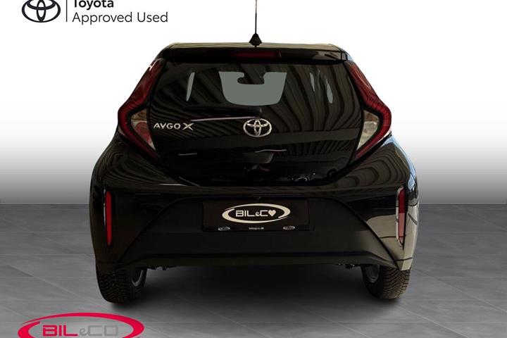 Sort Toyota Aygo X fra 2023