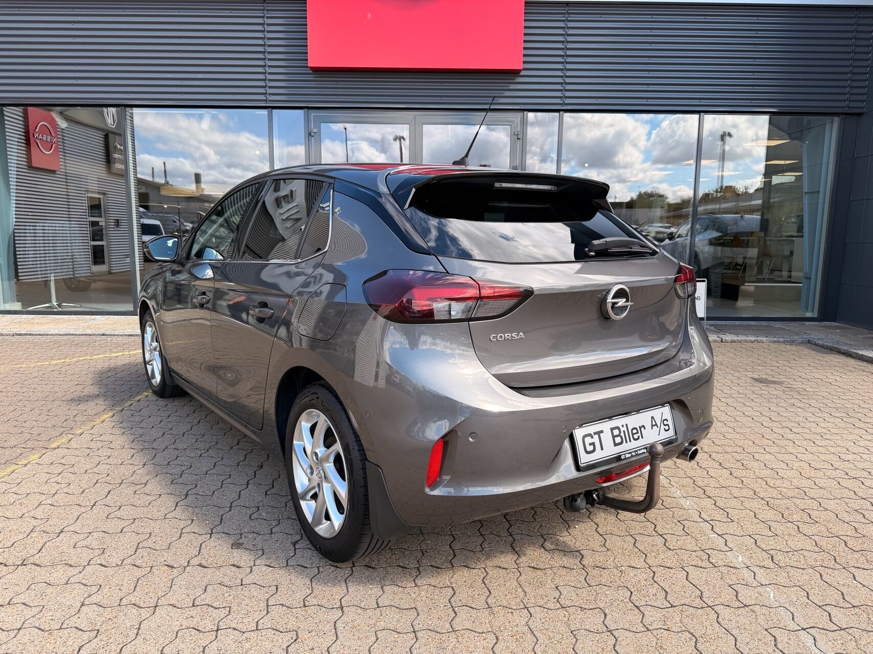 Sort Opel Corsa fra 2020