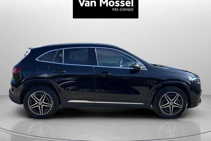 Sort Mercedes EQA 250+ fra 2024