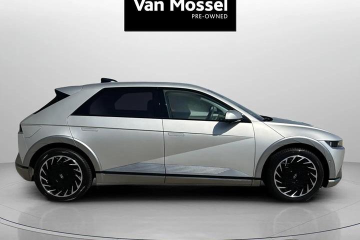 Gul Hyundai Ioniq 5 fra 2023