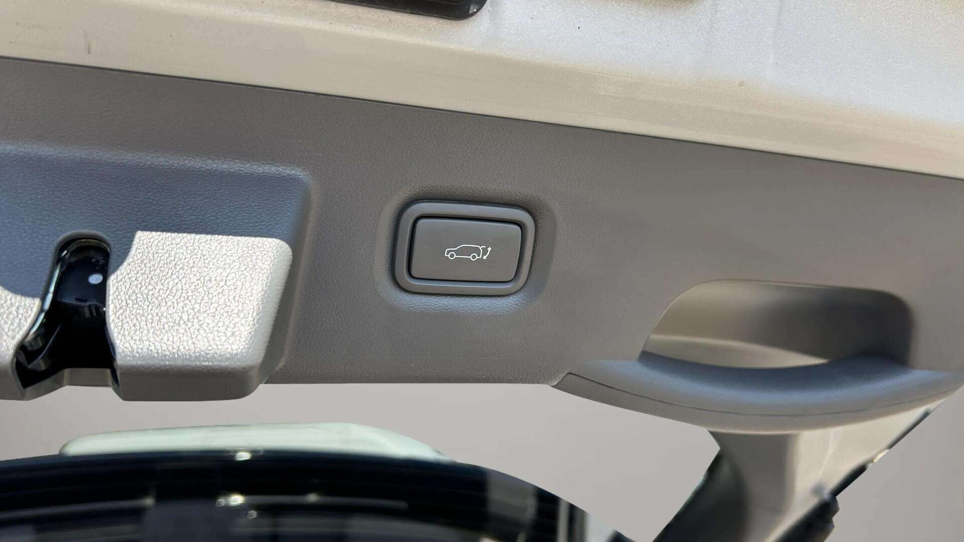 Gul Hyundai Ioniq 5 fra 2023