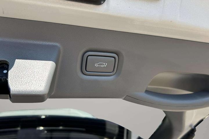 Gul Hyundai Ioniq 5 fra 2023