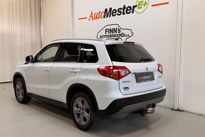Hvid Suzuki Vitara fra 2017
