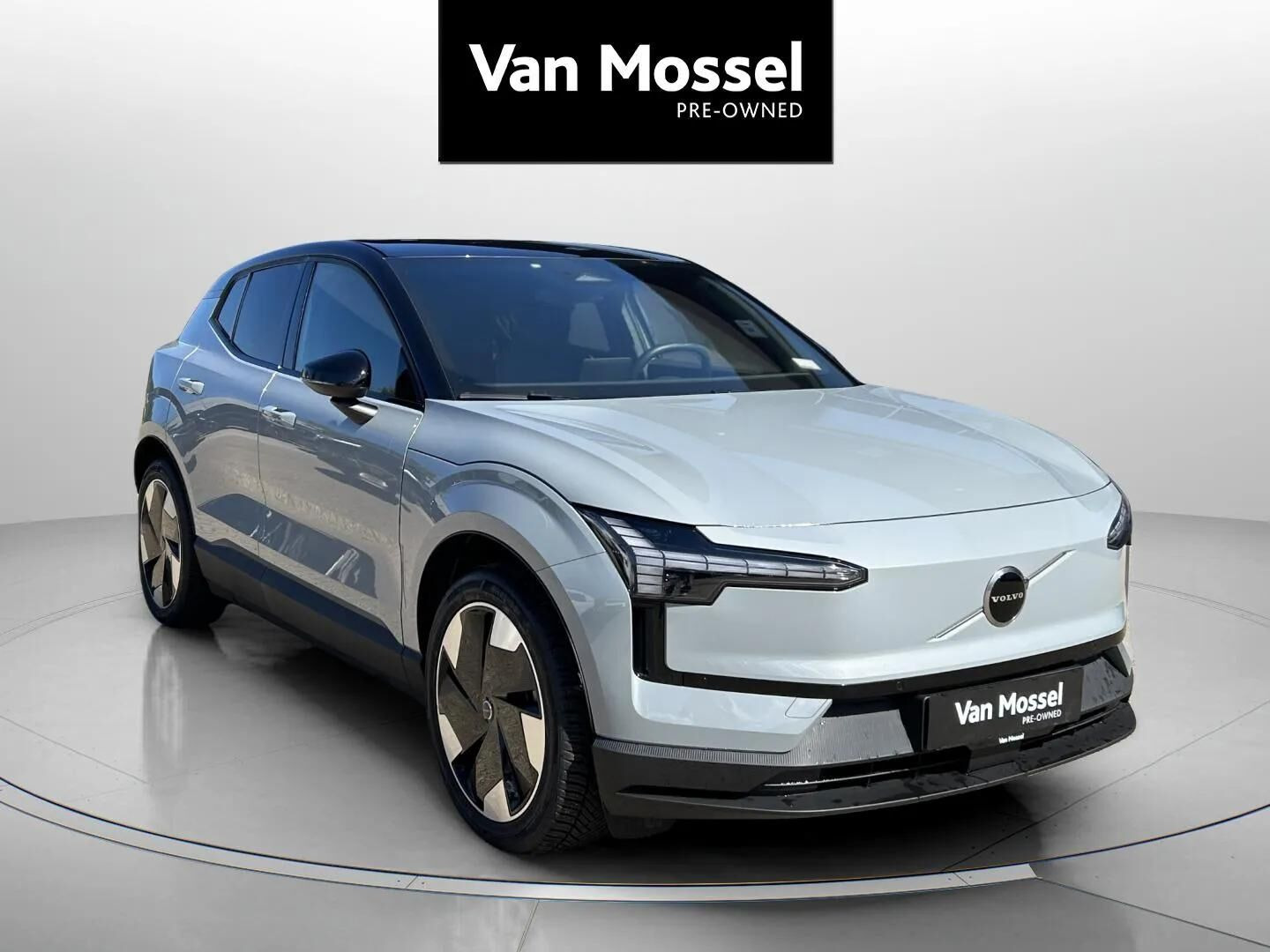 Grå Volvo EX30 fra 2024