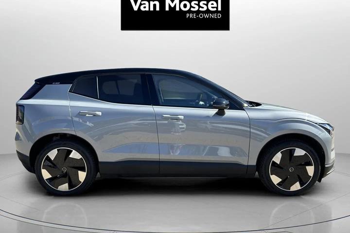 Grå Volvo EX30 fra 2024