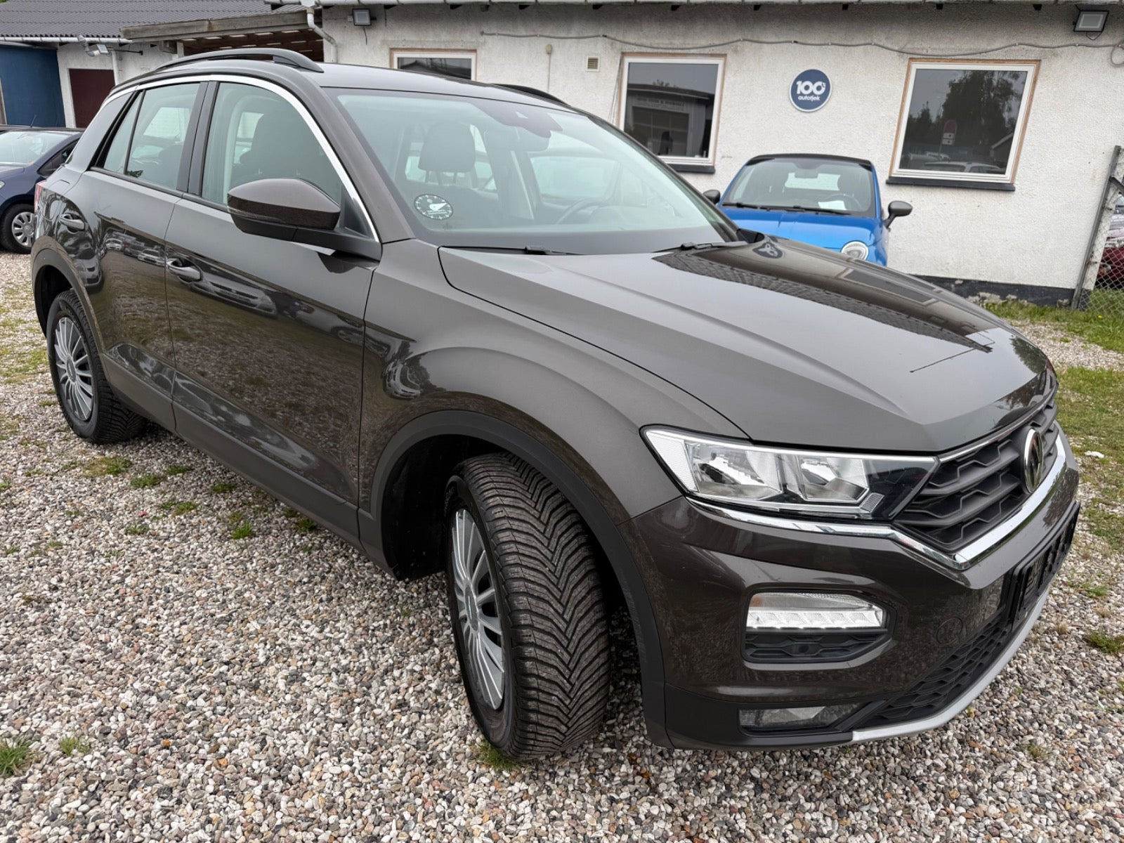 Brun VW T-Roc fra 2020