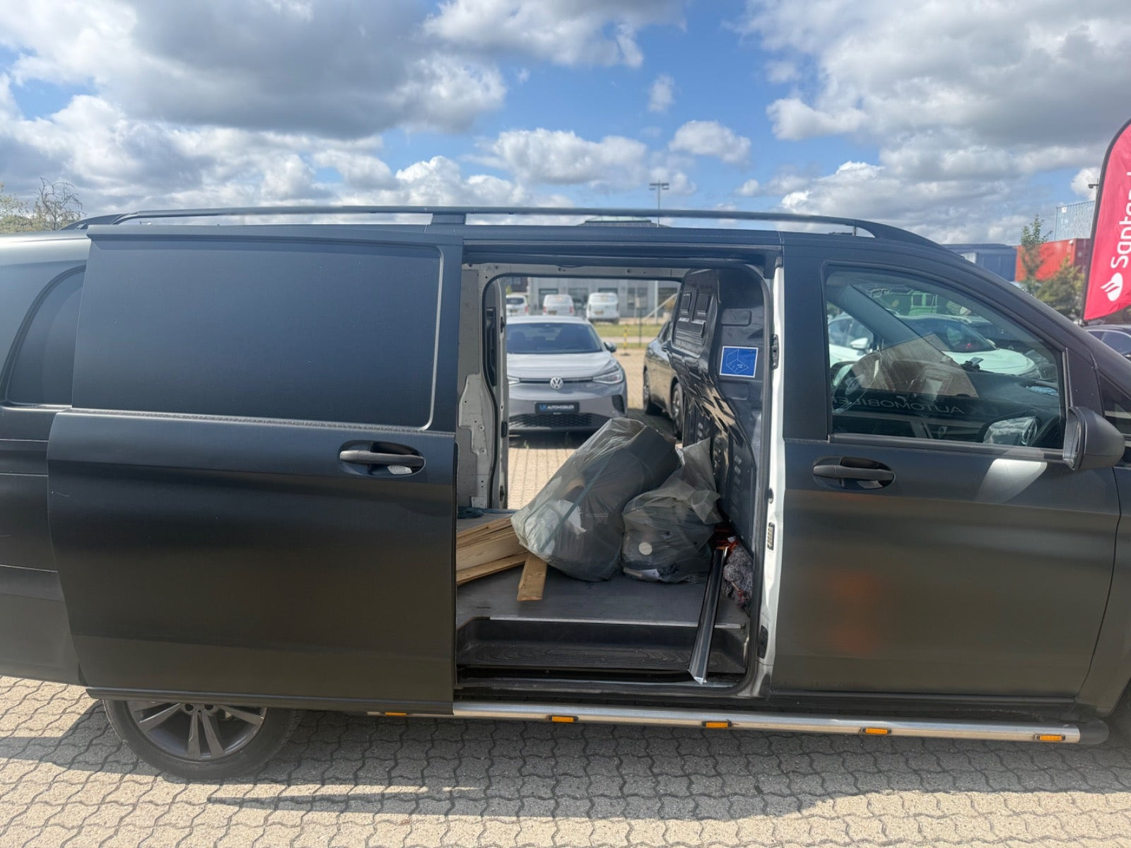 Hvid Mercedes Vito 114 fra 2019
