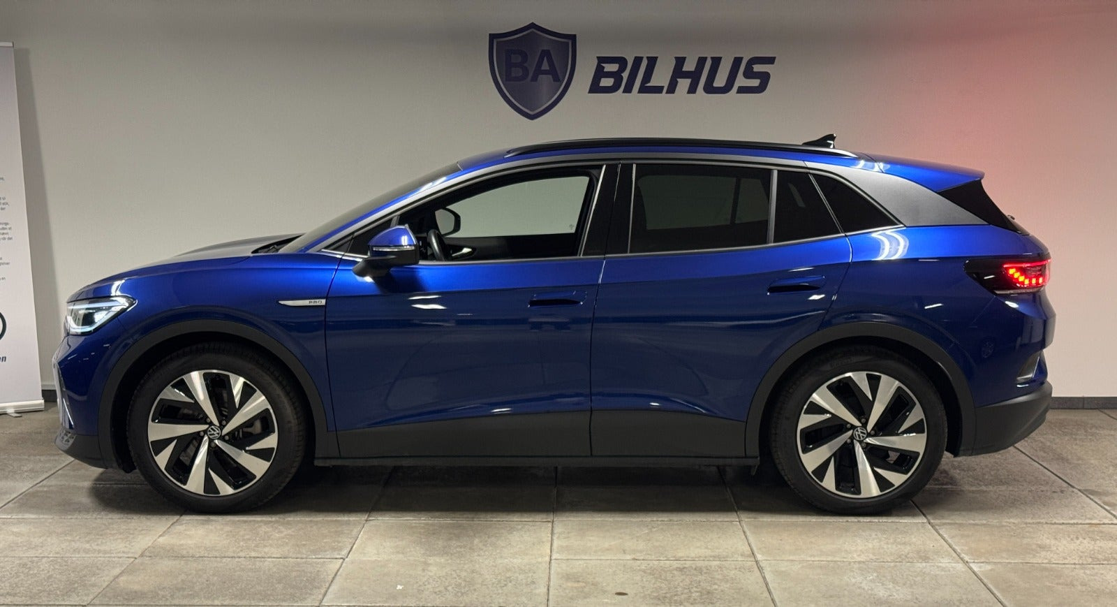 Blå VW ID.4 fra 2023