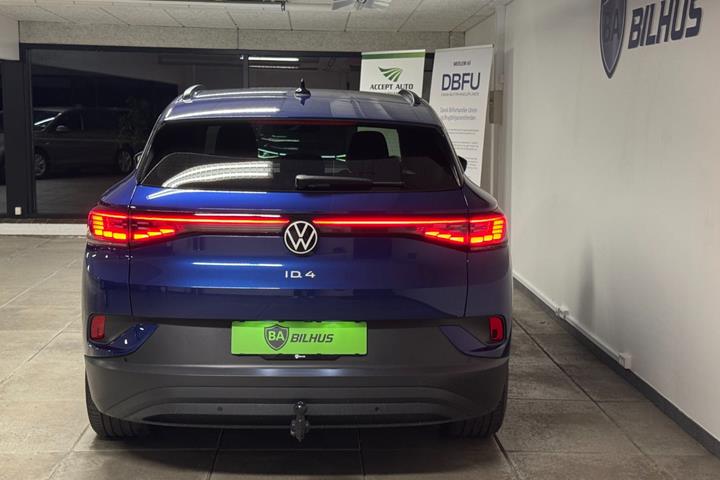 Blå VW ID.4 fra 2023