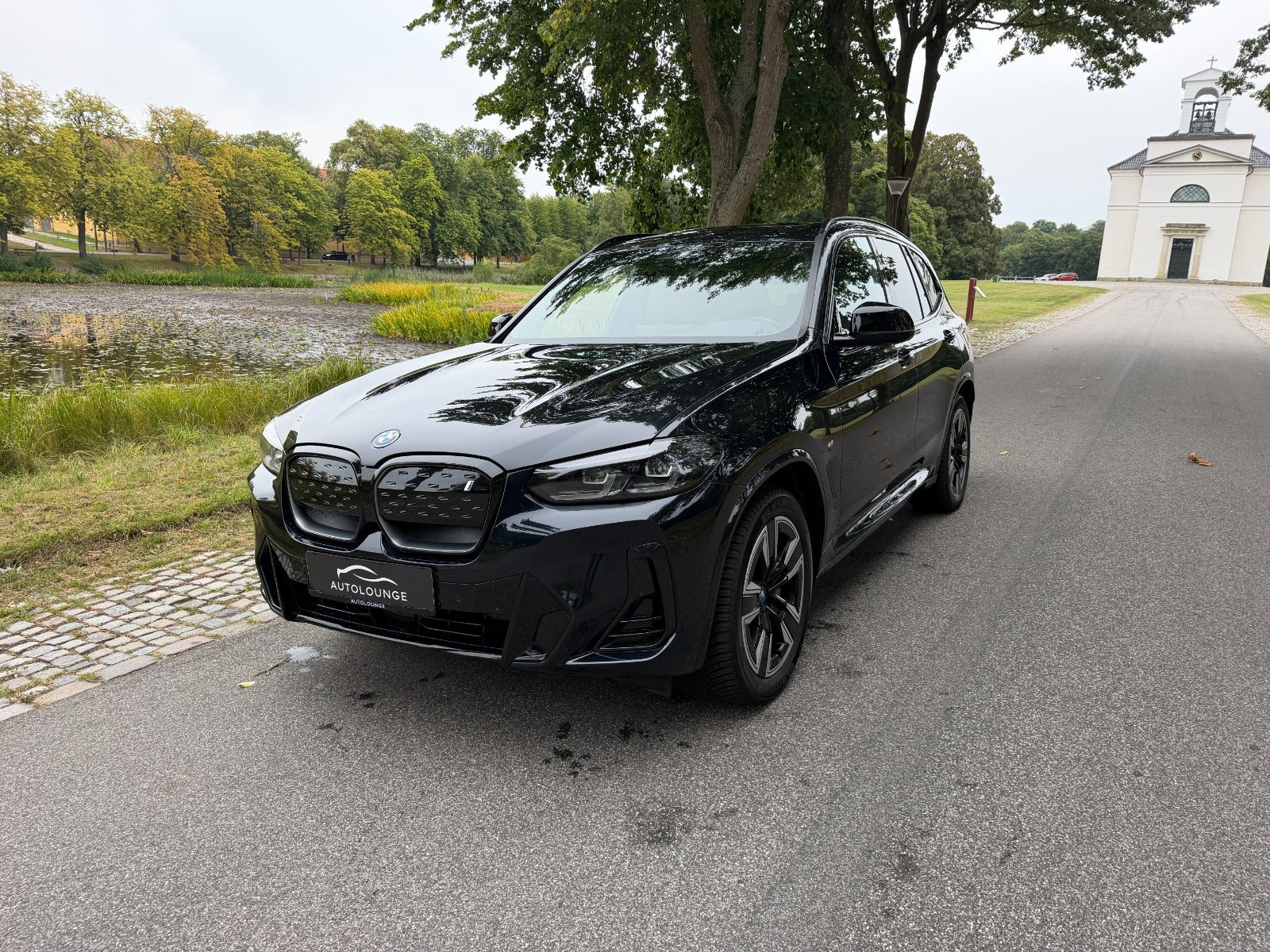 Sort BMW iX3 fra 2023