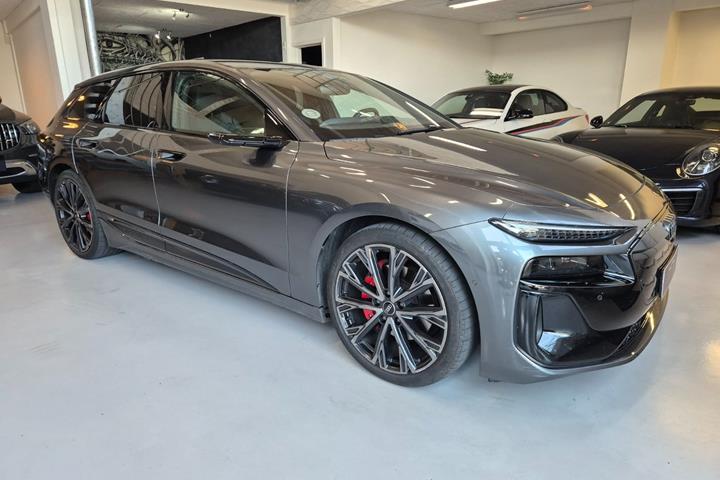 Sort Audi A6 e-tron fra 2025