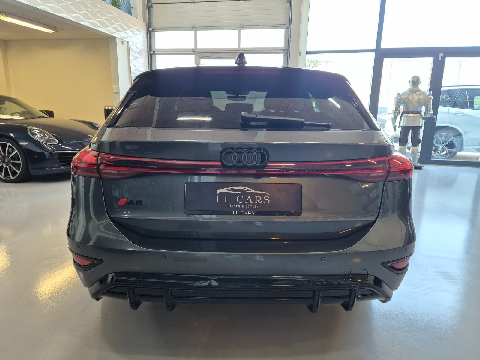 Sort Audi A6 e-tron fra 2025