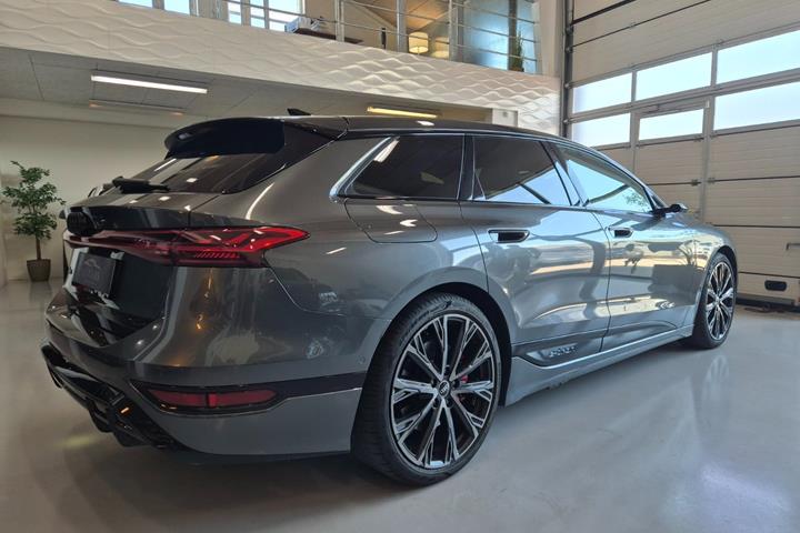 Sort Audi A6 e-tron fra 2025