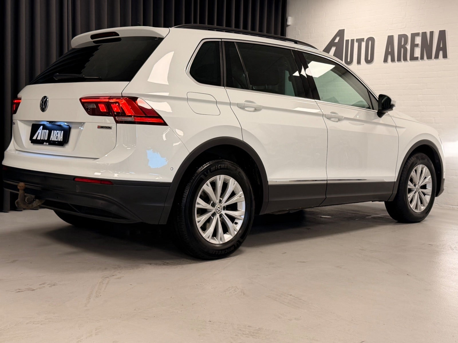 Hvid VW Tiguan fra 2018
