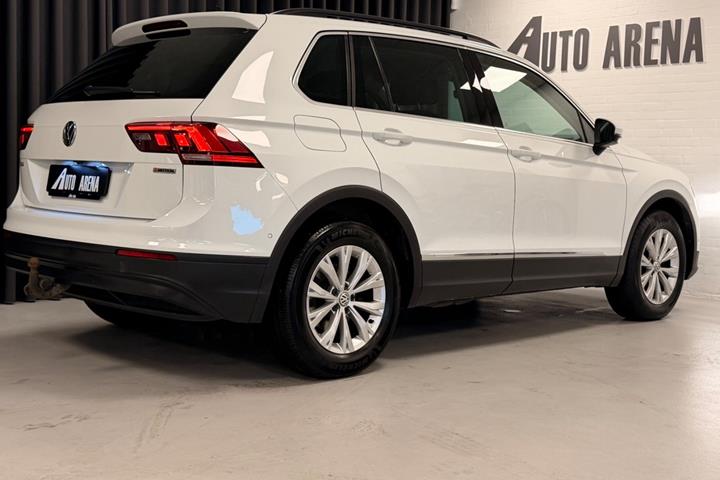 Hvid VW Tiguan fra 2018