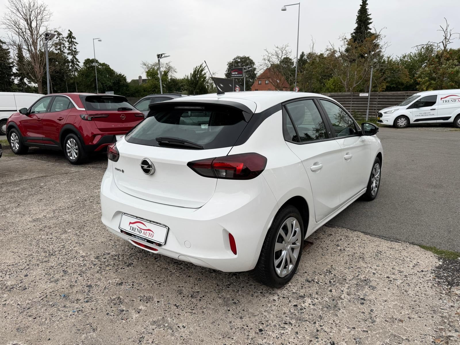 Hvid Opel Corsa-e fra 2021