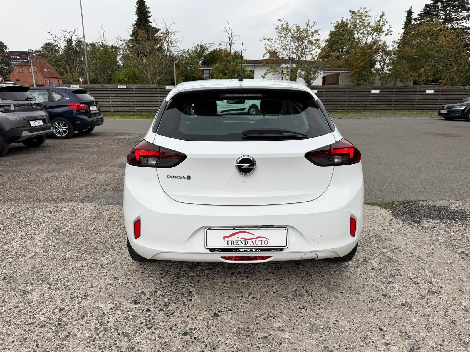 Hvid Opel Corsa-e fra 2021