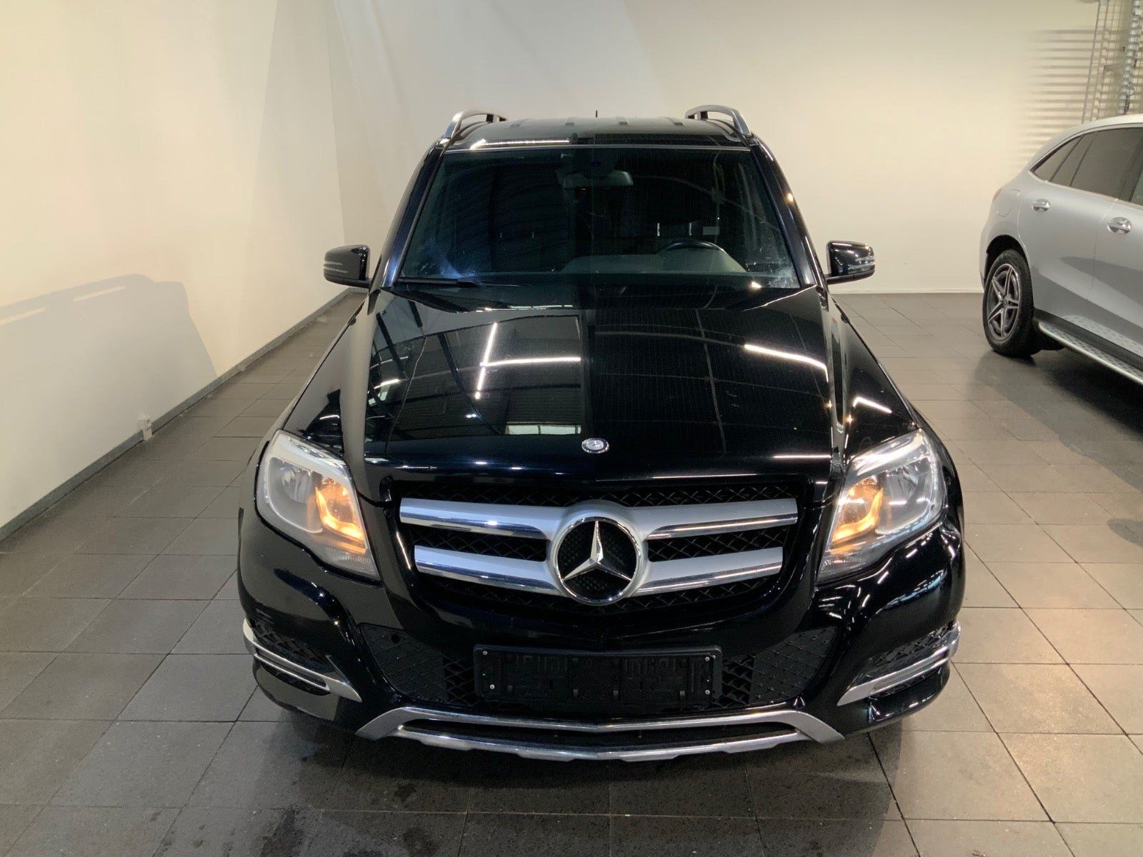 Sort Mercedes GLK220 fra 2014