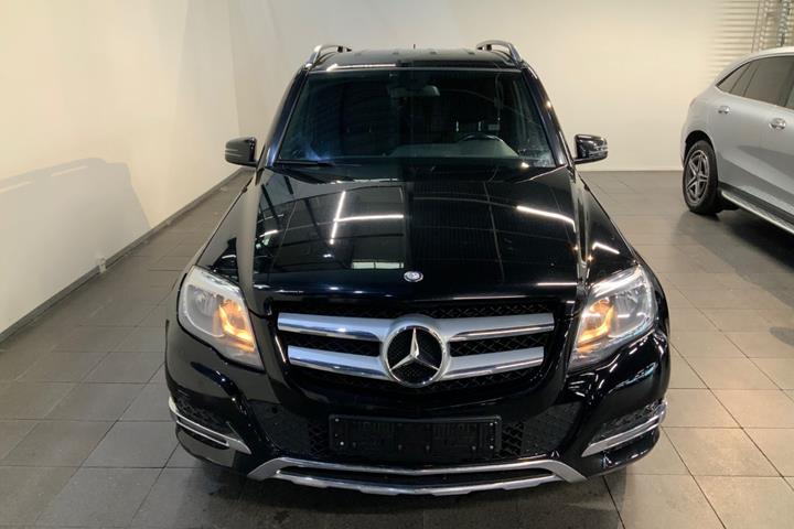 Sort Mercedes GLK220 fra 2014