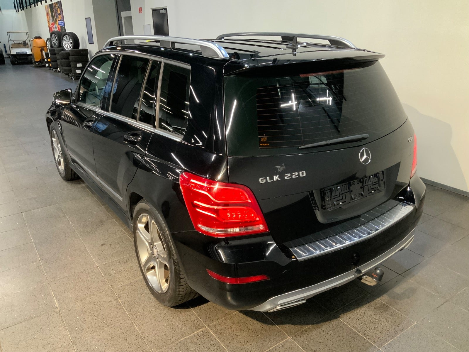 Sort Mercedes GLK220 fra 2014