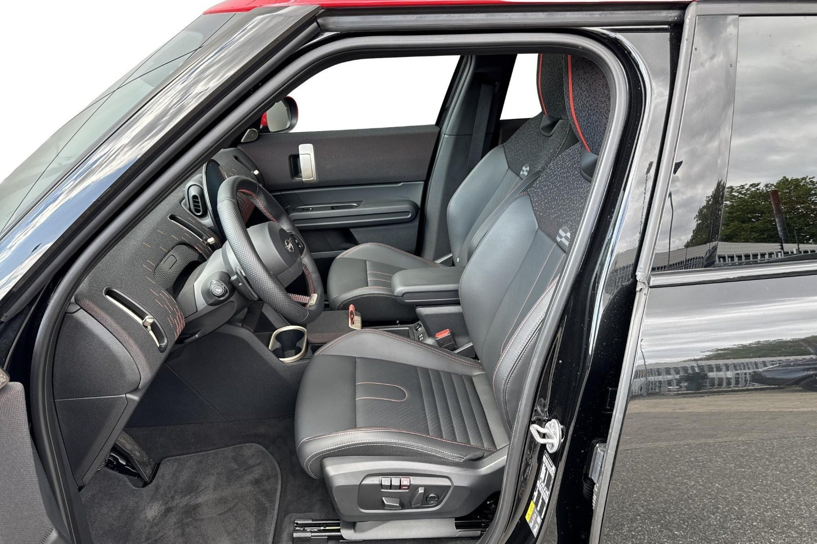 Sort Mini Countryman SE fra 2024