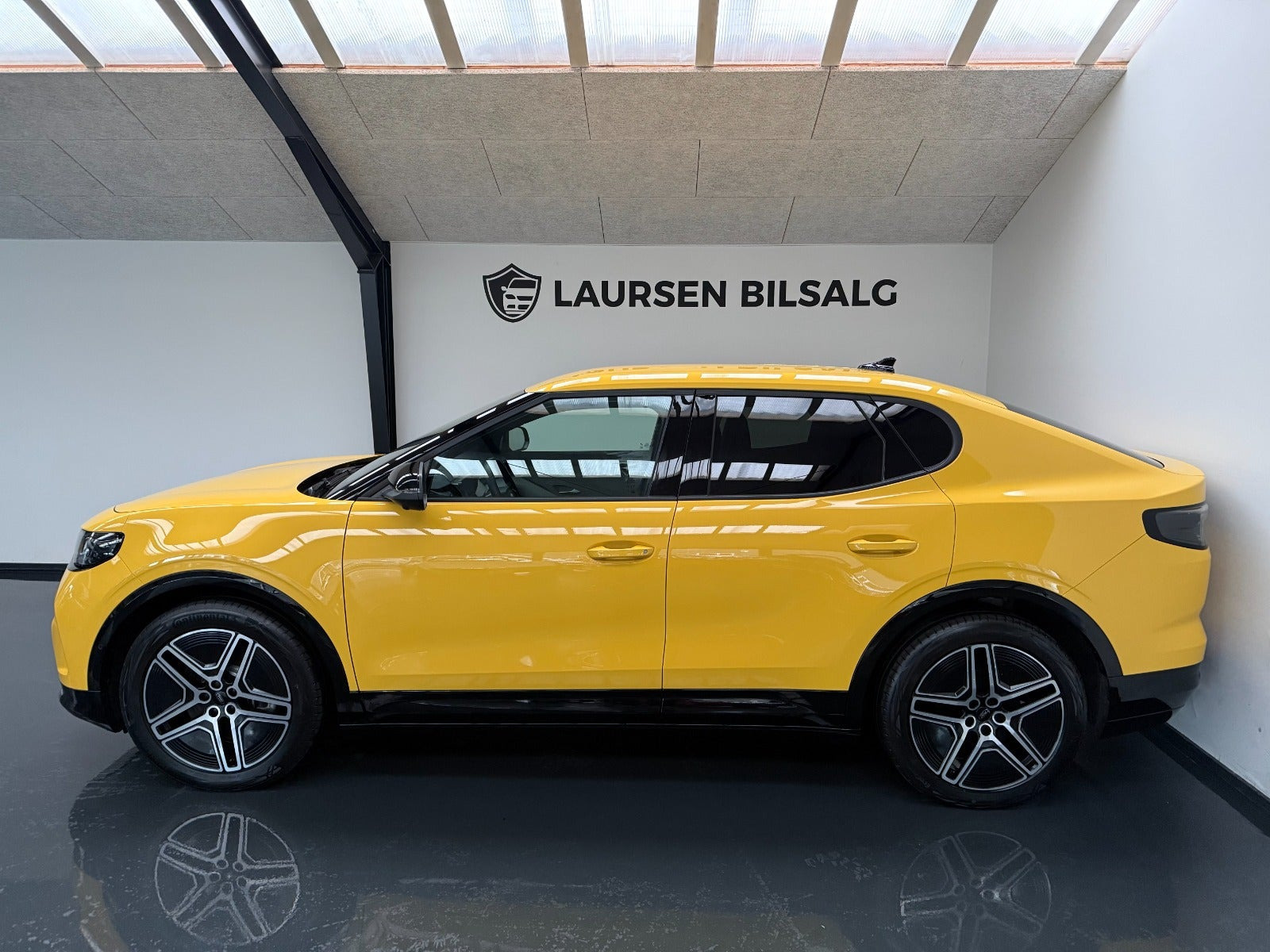 Gul Ford Capri fra 2025