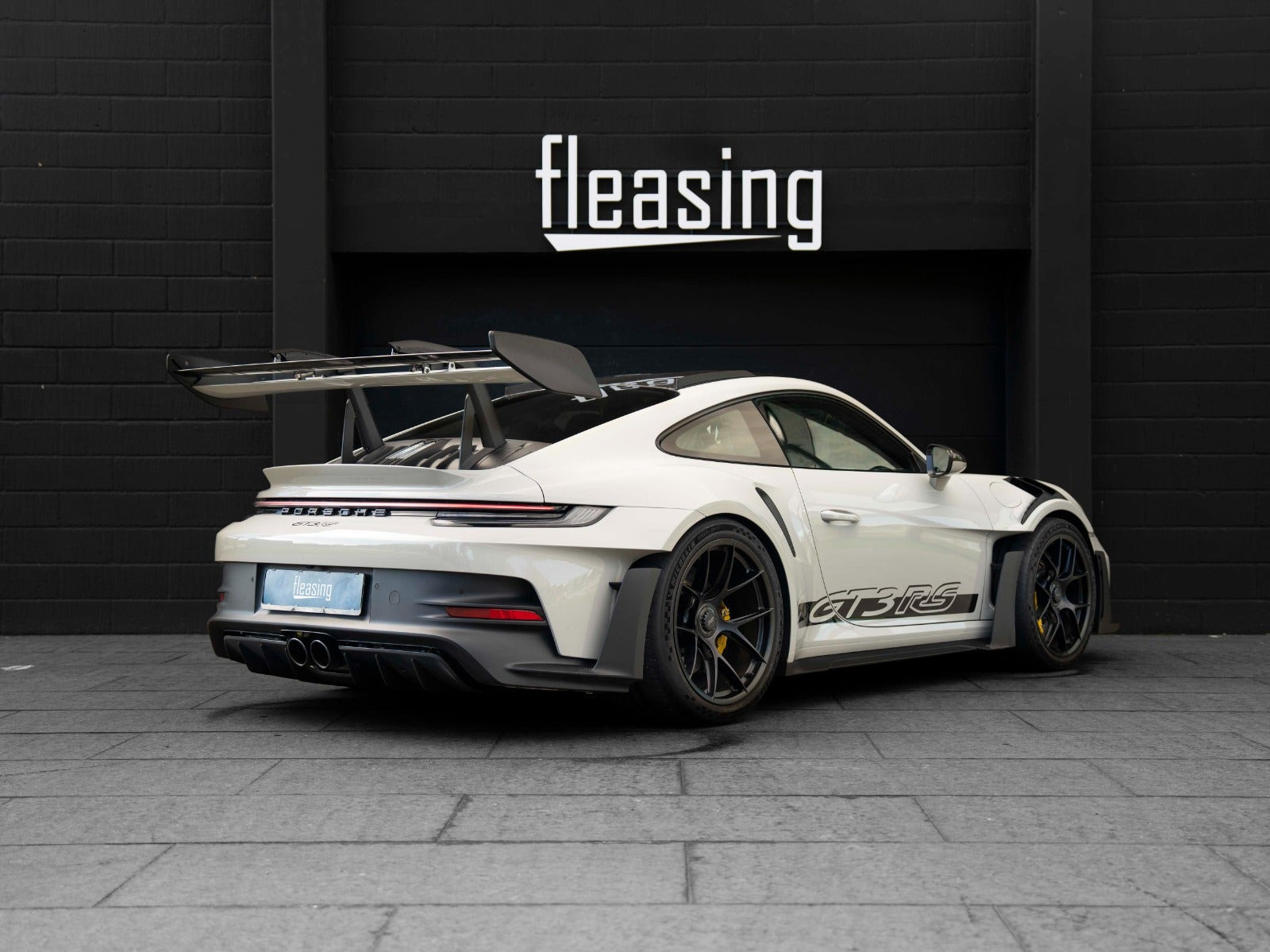 Grå Porsche 911 GT3 RS fra 2025
