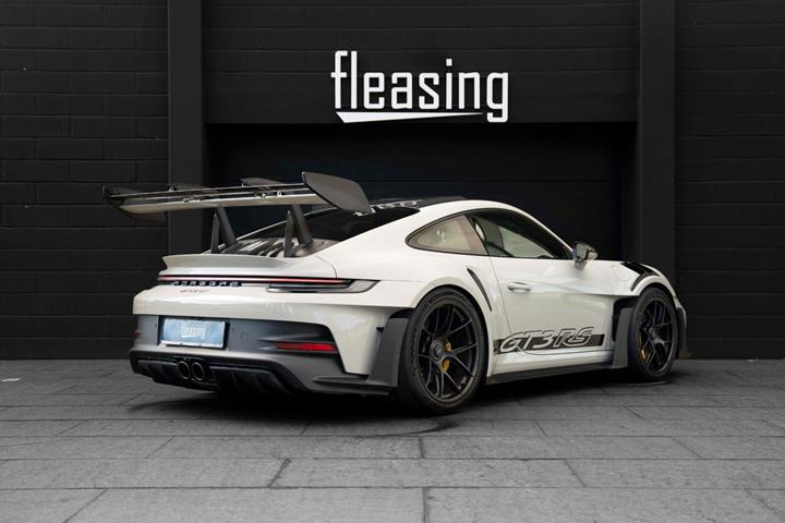 Grå Porsche 911 GT3 RS fra 2025