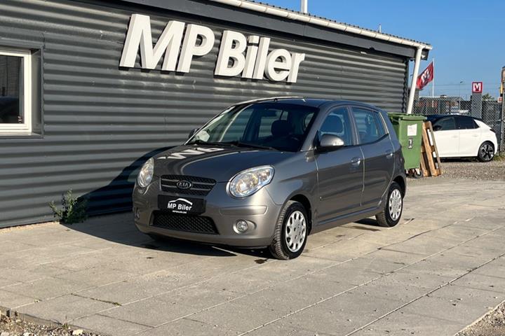 Grå Kia Picanto fra 2008