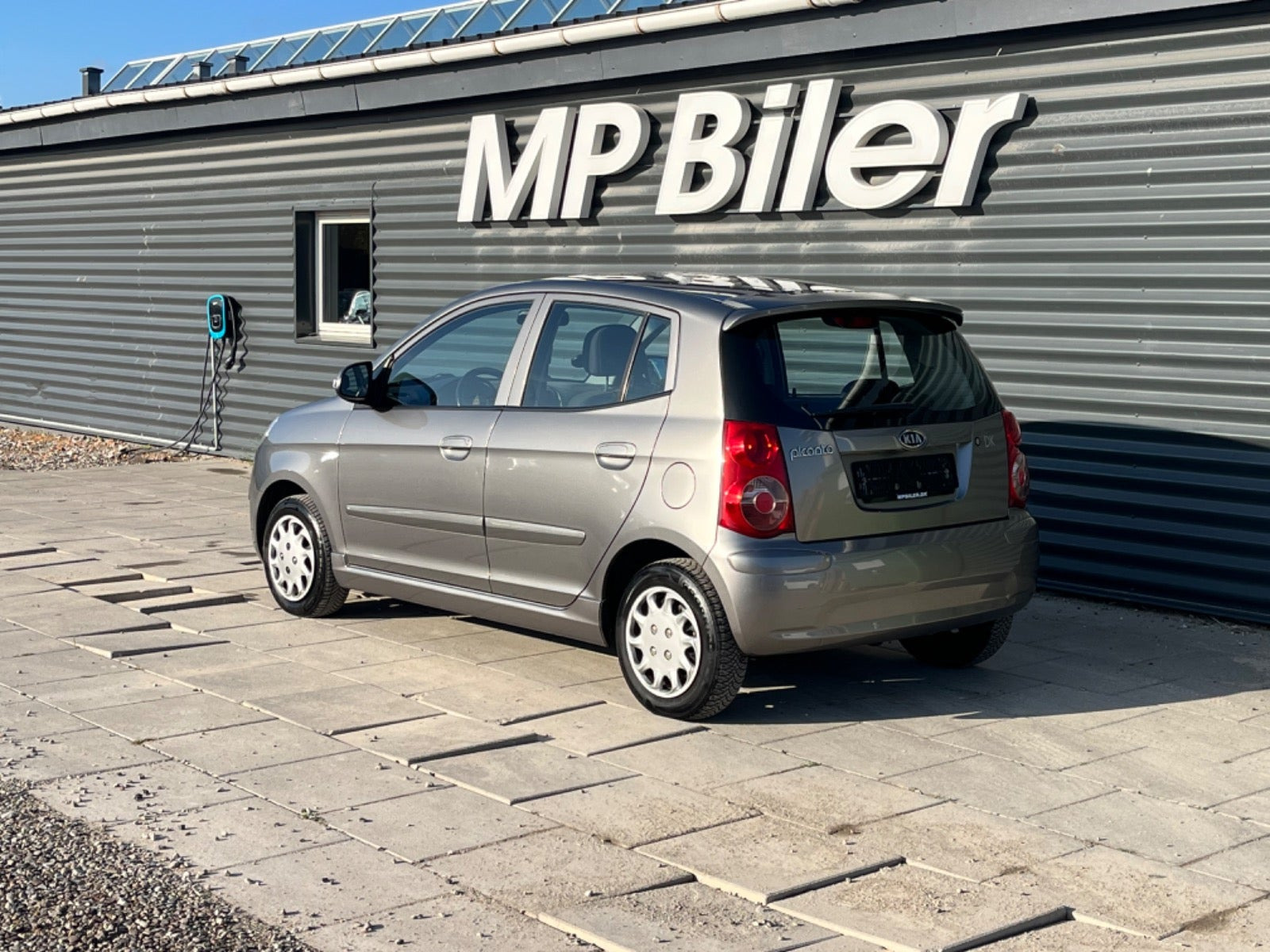 Grå Kia Picanto fra 2008