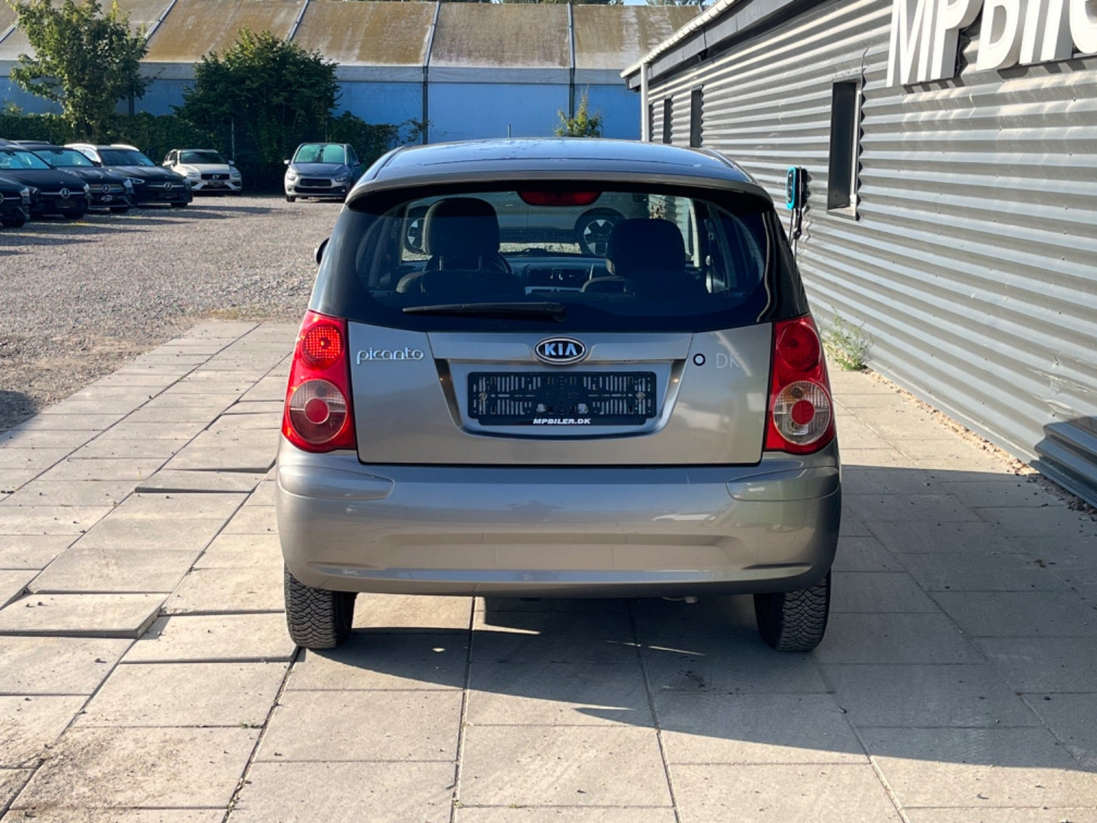Grå Kia Picanto fra 2008