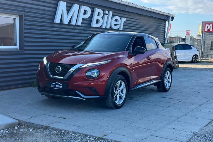 Rød Nissan Juke fra 2019