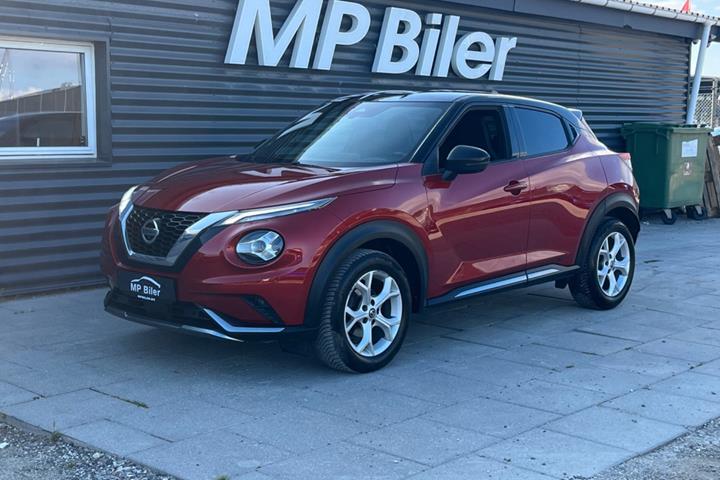 Rød Nissan Juke fra 2019