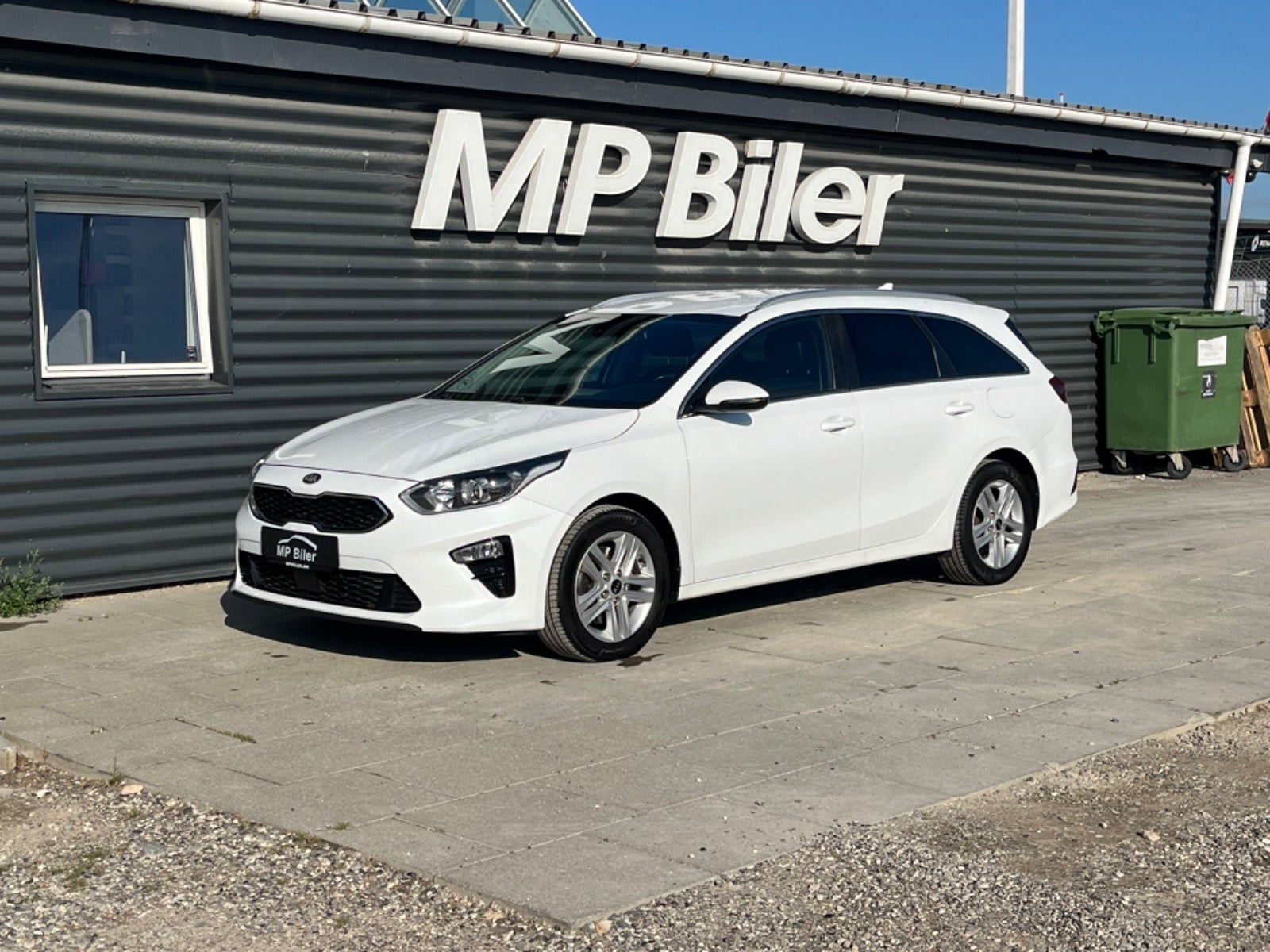 Hvid Kia Ceed fra 2021