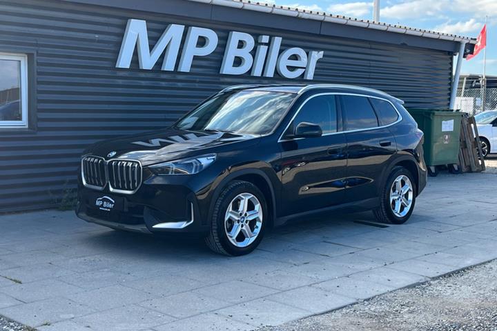 Sort BMW iX1 fra 2023