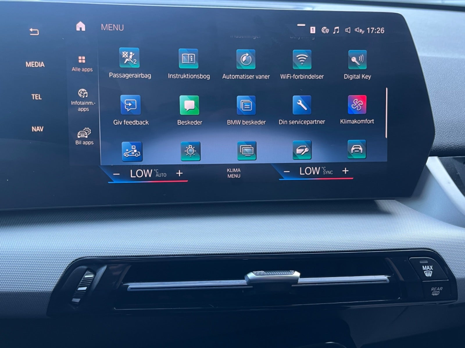 Sort BMW iX1 fra 2023