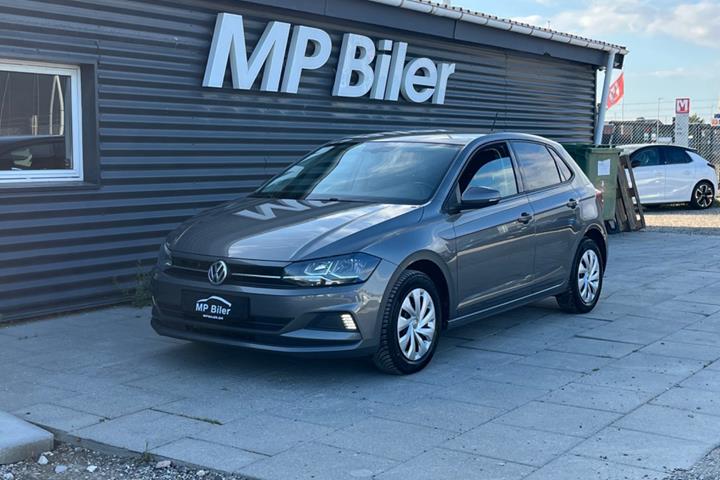 Grå VW Polo fra 2018 set udefra
