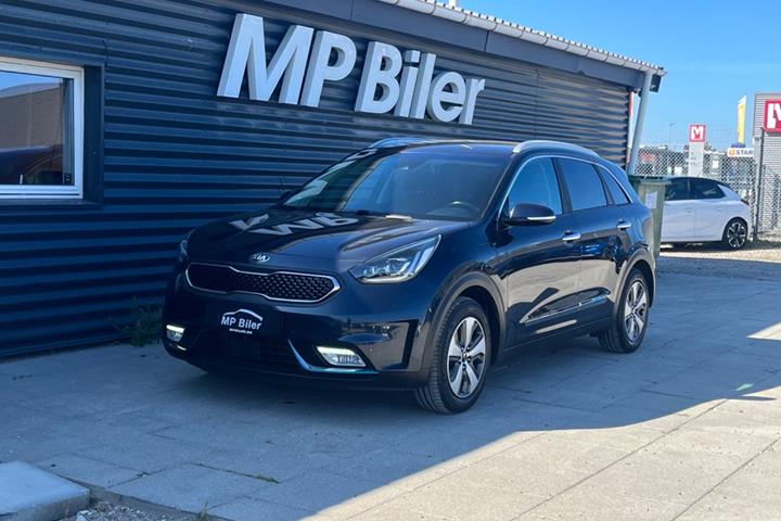 Blå Kia Niro fra 2019 set udefra
