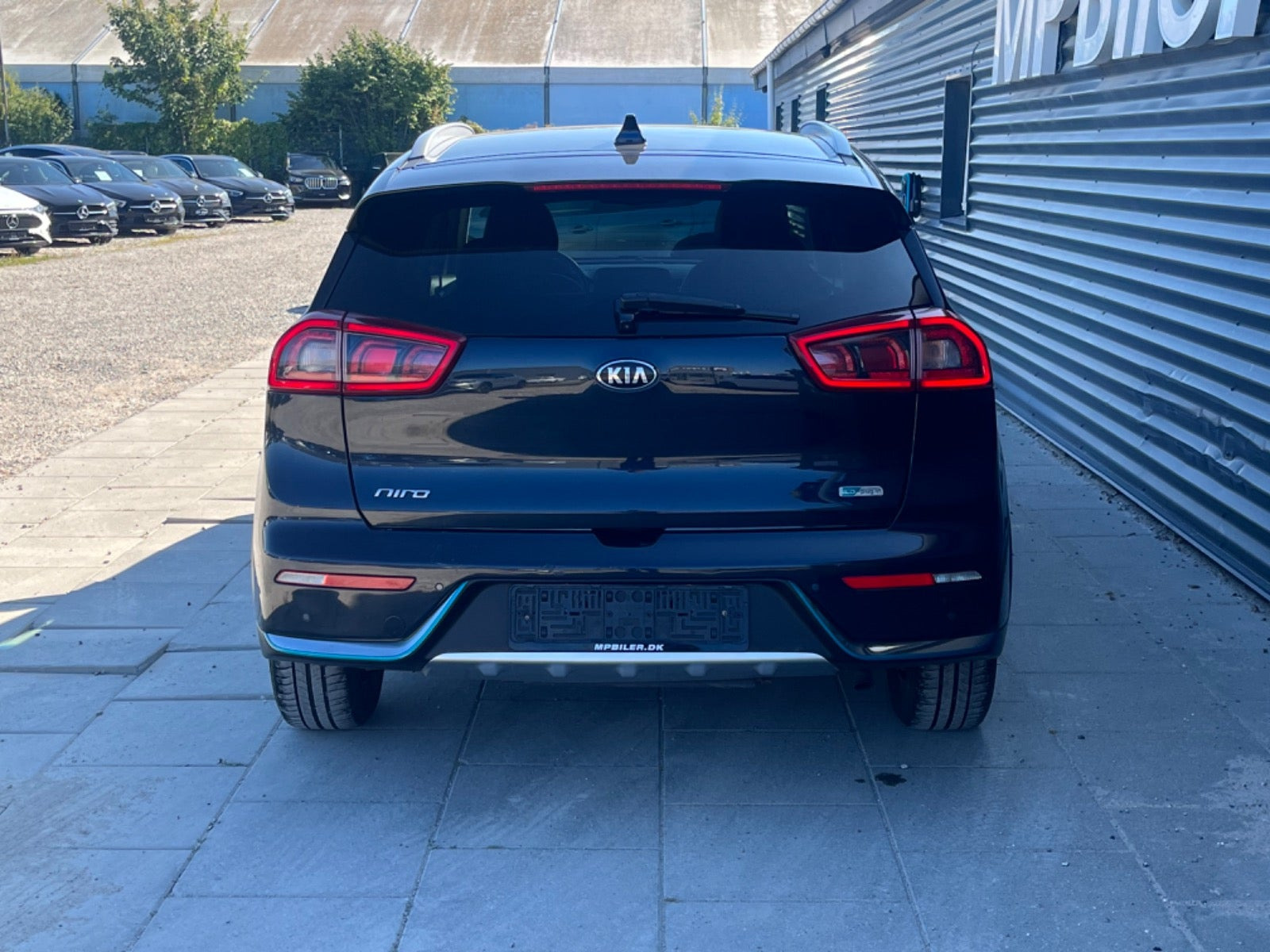 Blå Kia Niro fra 2019