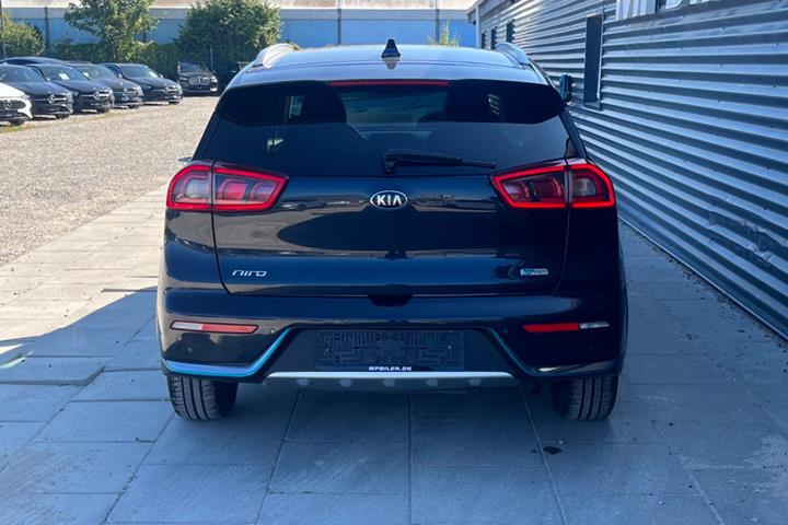 Blå Kia Niro fra 2019
