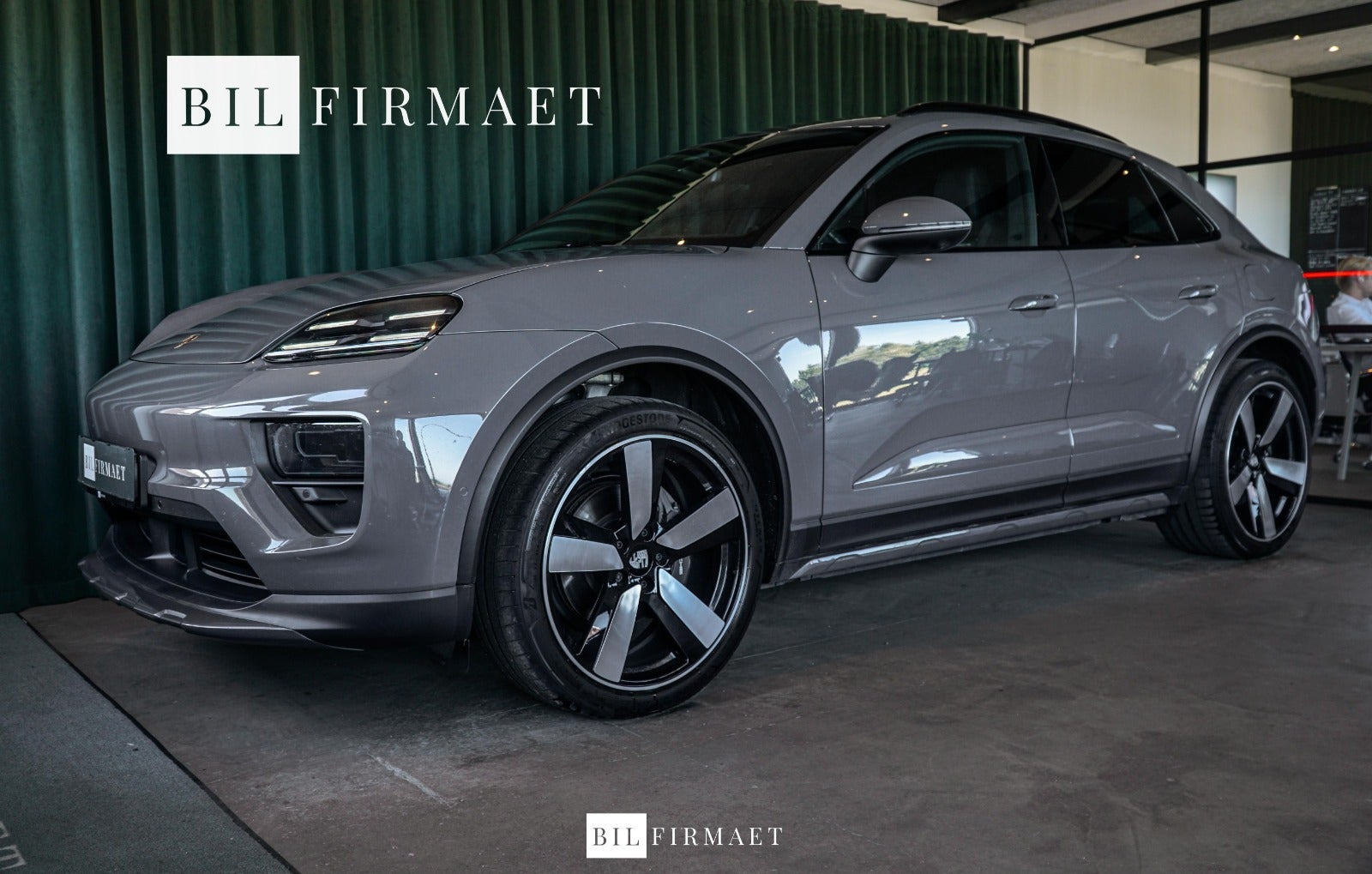 Porsche Macan 4