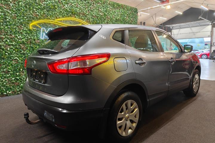 undefined Nissan Qashqai fra 2014
